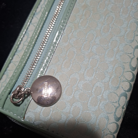Coach Teal / Mint Signature C Wristlet Wallet - Picture 9 of 9